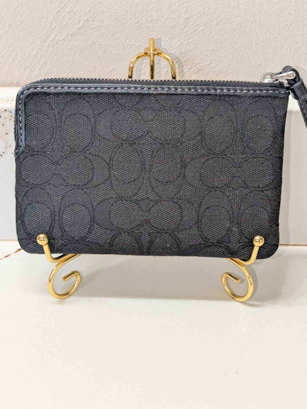 Coach black corner zip wristlet. EUC! - Picture 4 of 4